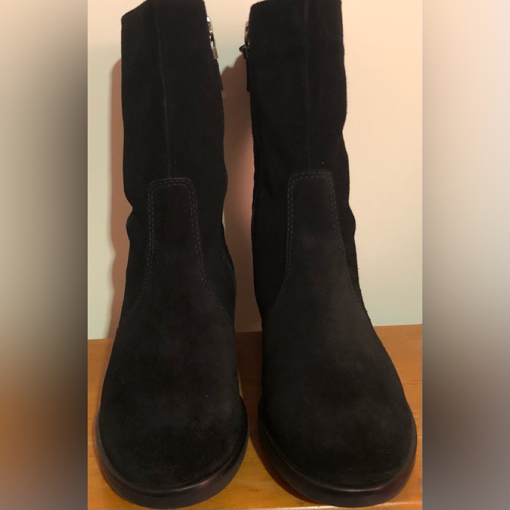 Talbots Hopy Boots Black Leather Suede Round Toe Block Heel 8B Made in Brazil